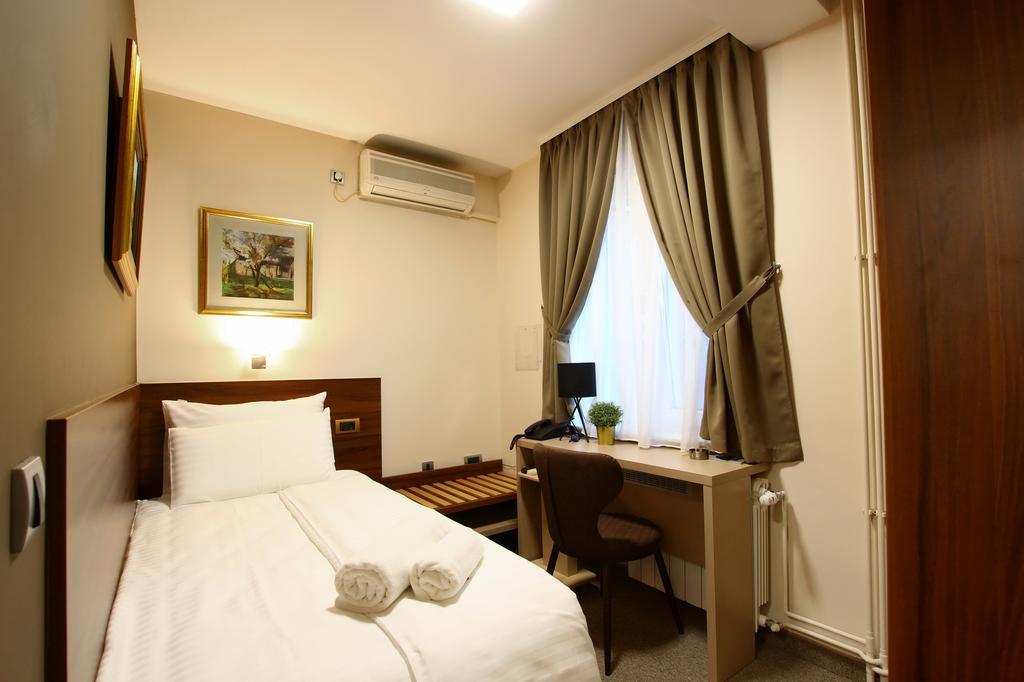 Villa Galeb Šabac Екстериор снимка